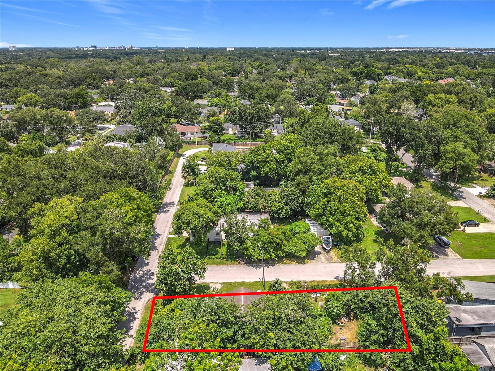 1906 Vine St Property Photo 7