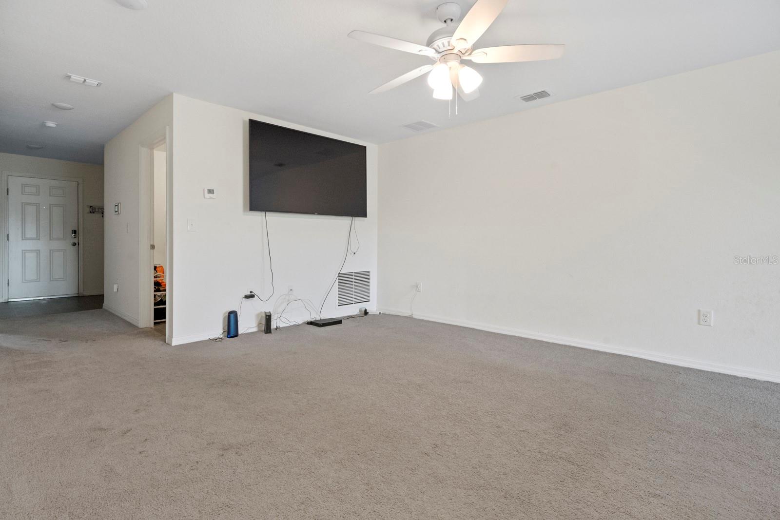 27 Magnolia Blossom Ln Property Photo 4