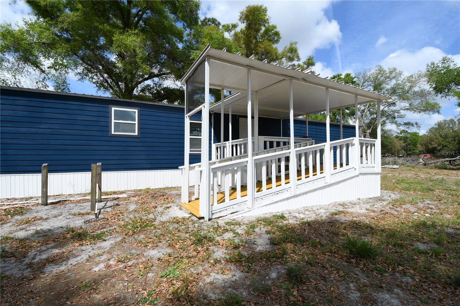 7457 NE HIGHWAY 349 Property Photo 1