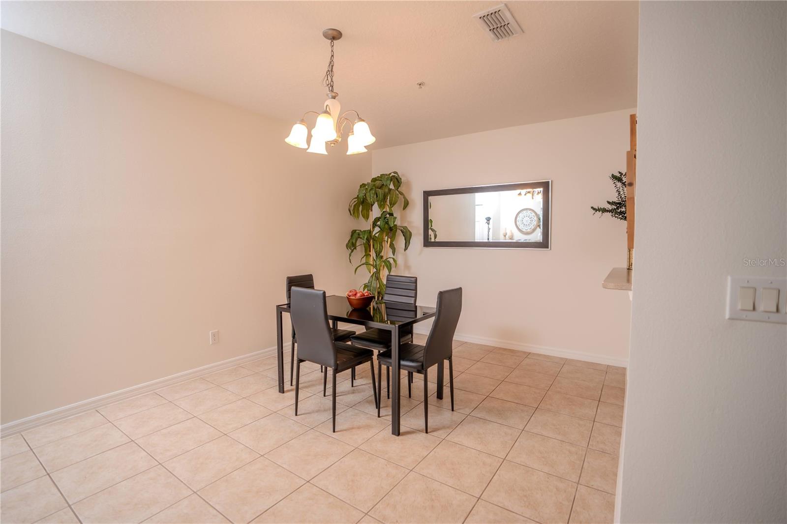 9734 Tiramasu Trl Property Photo 14