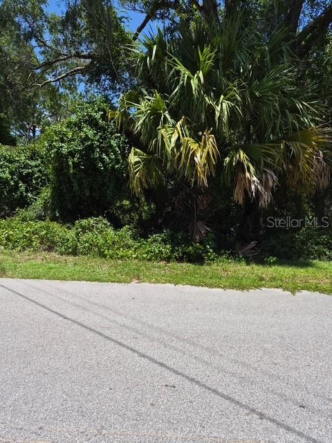 69 Se Property Photo 2