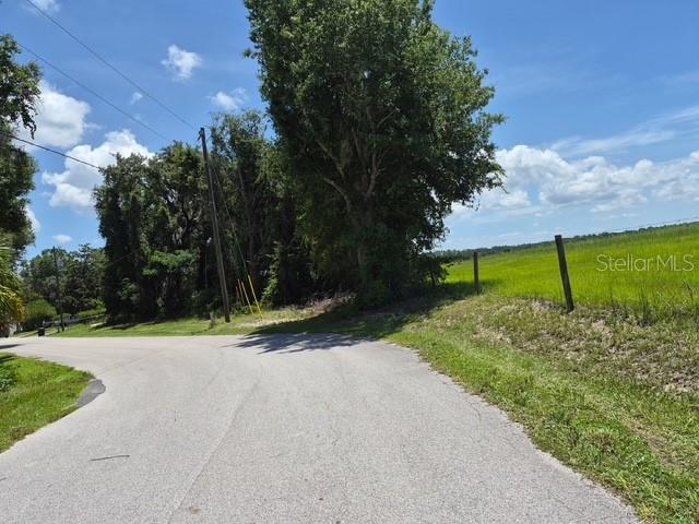 69 Se Property Photo 3