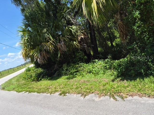 69 Se Property Photo 4