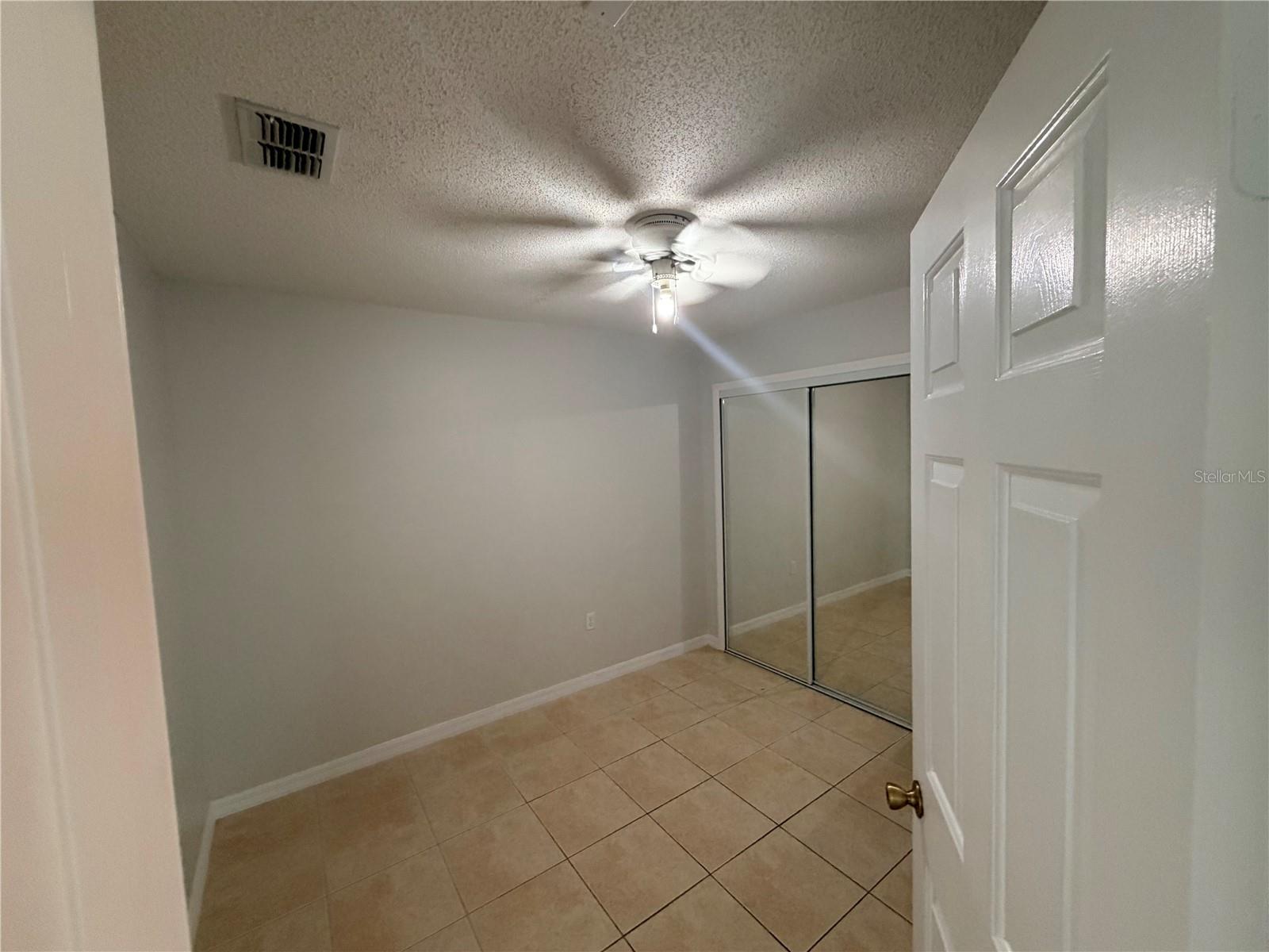 2411 Kam Ct Property Photo 6