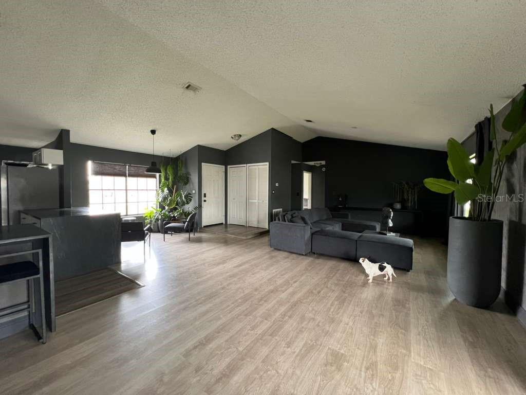 906 San Paulo Way Property Photo 2