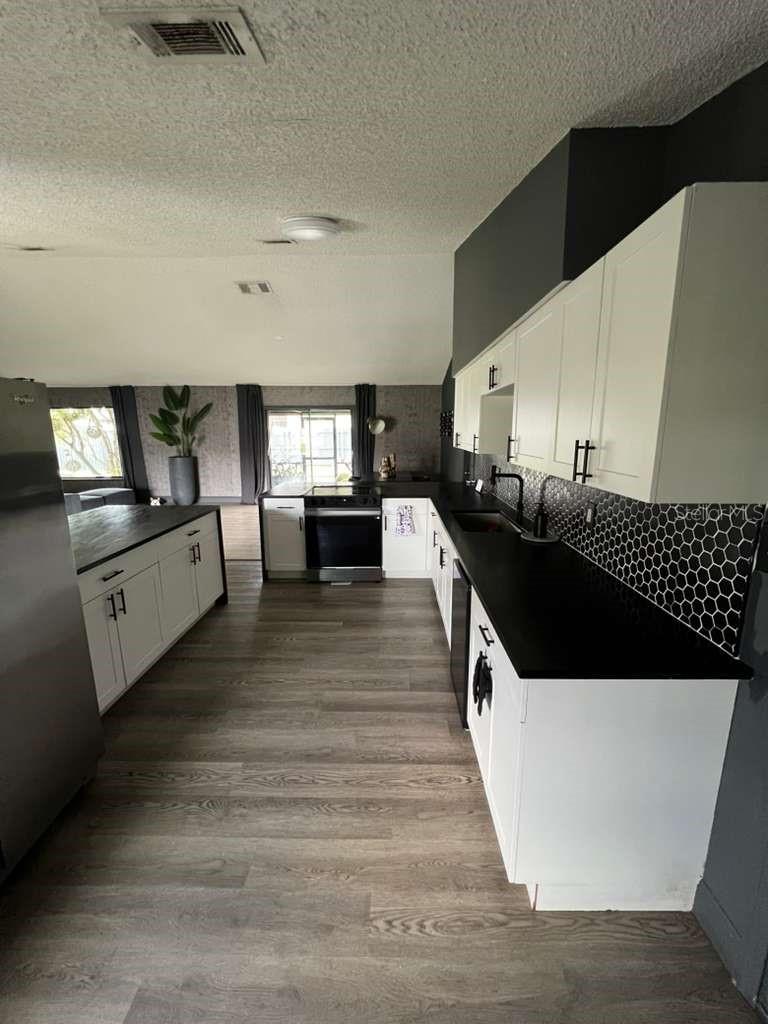 906 San Paulo Way Property Photo 5