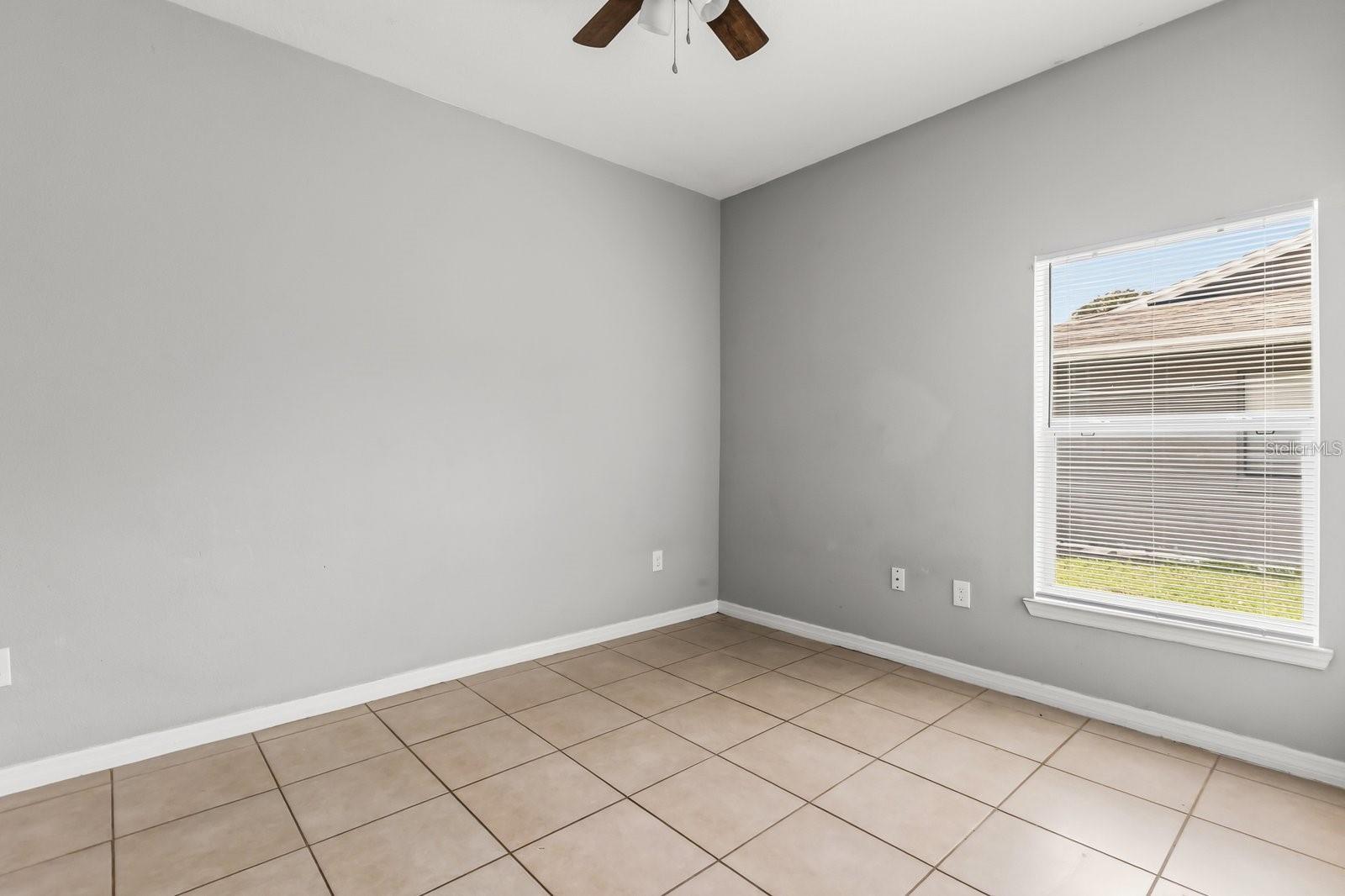 677 Royalty Ct Property Photo 13