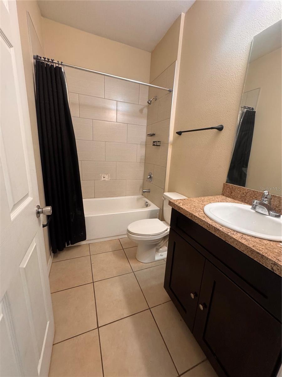 677 Royalty Ct Property Photo 17