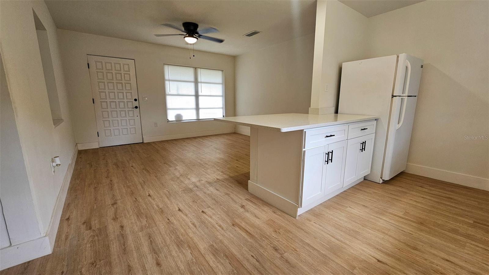 924 Fern Ave Property Photo 3