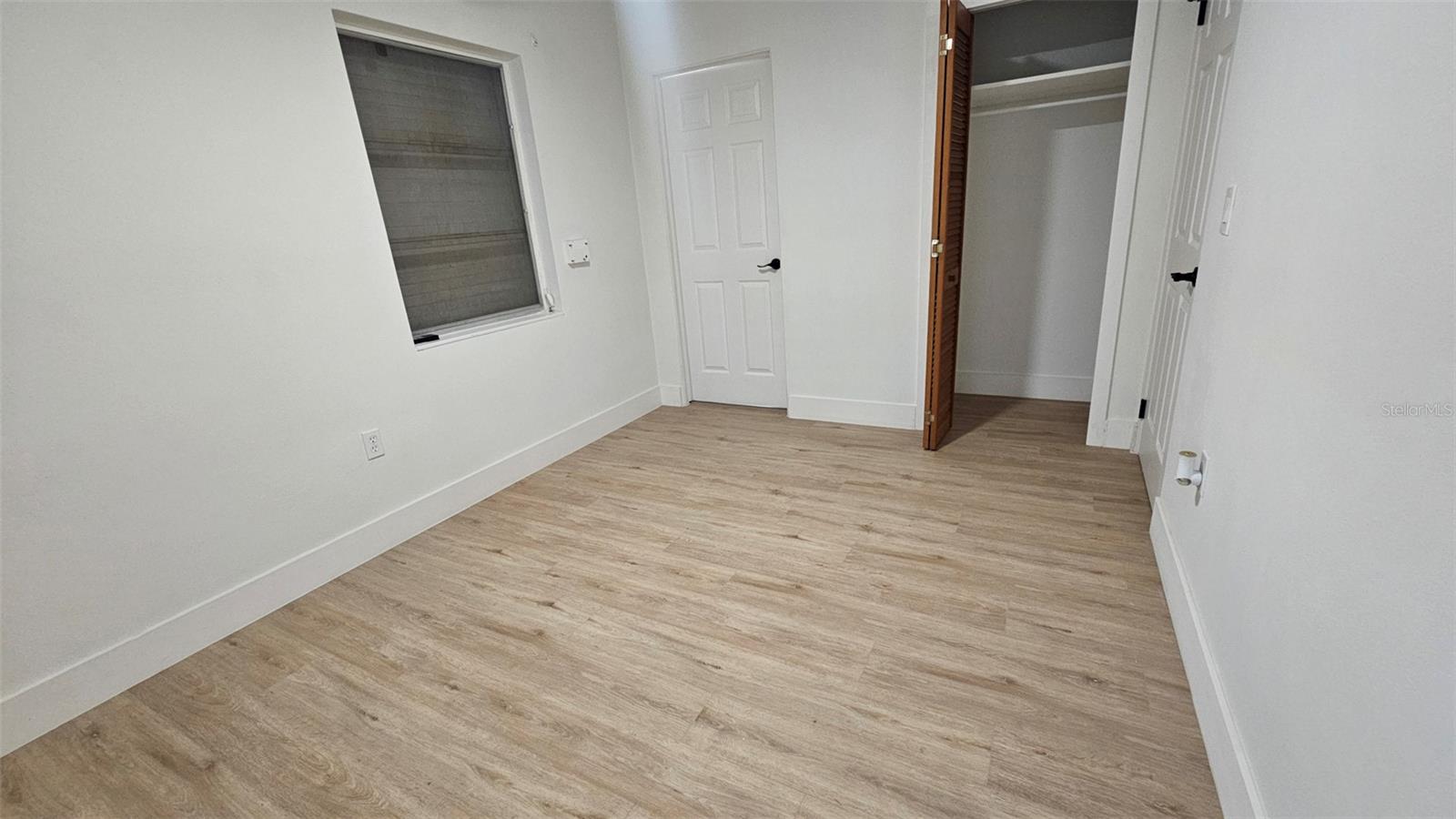 924 Fern Ave Property Photo 6