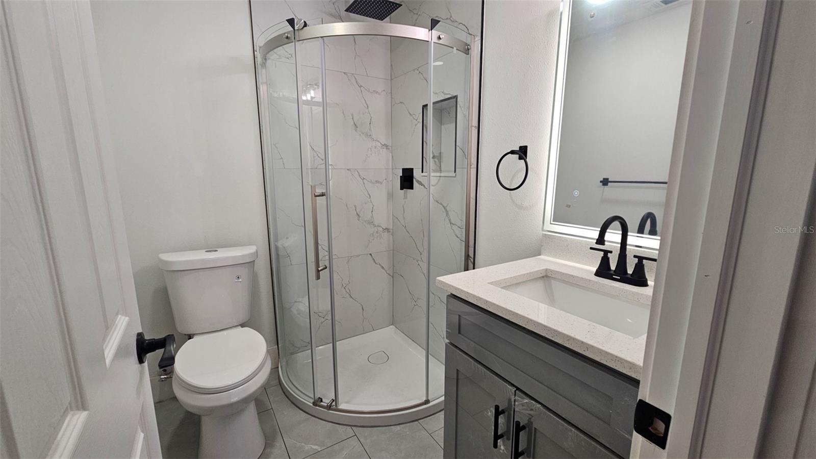 924 Fern Ave Property Photo 9