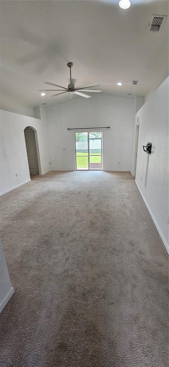240 Solis Dr Property Photo 5