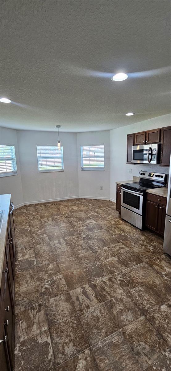 240 Solis Dr Property Photo 9