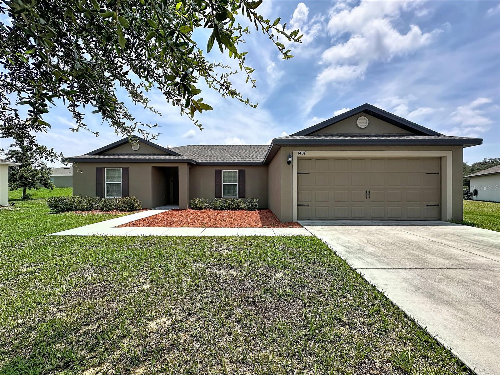 1407 HILLSBOROUGH WAY Property Photo 1