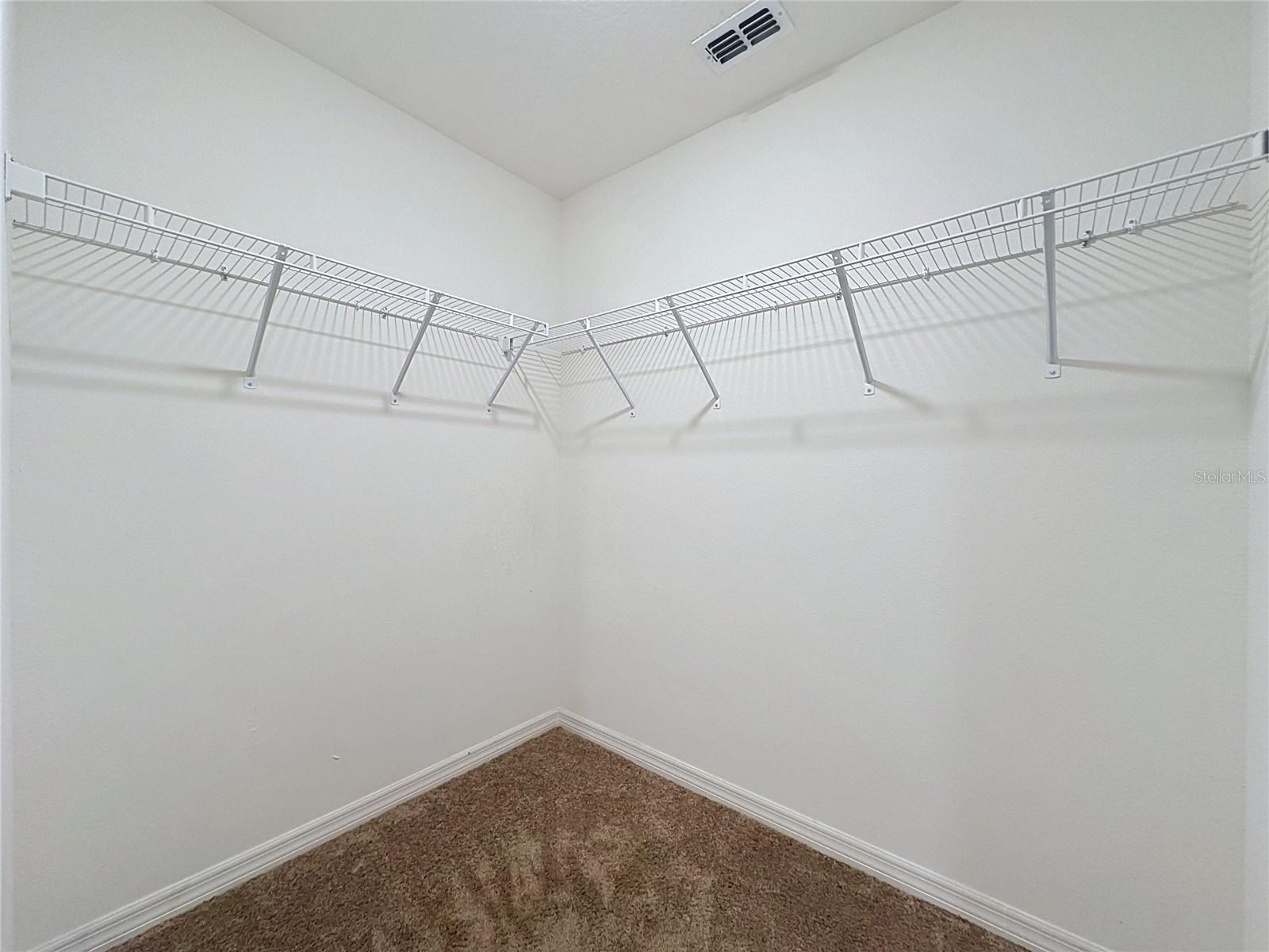 1407 Hillsborough Way Property Photo 23