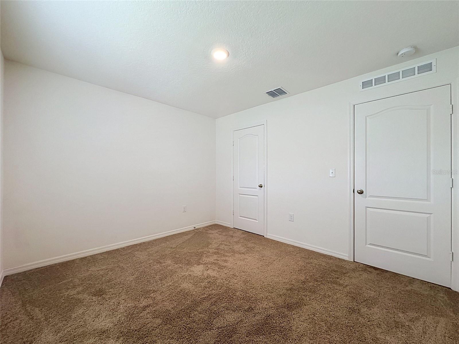 1407 Hillsborough Way Property Photo 25
