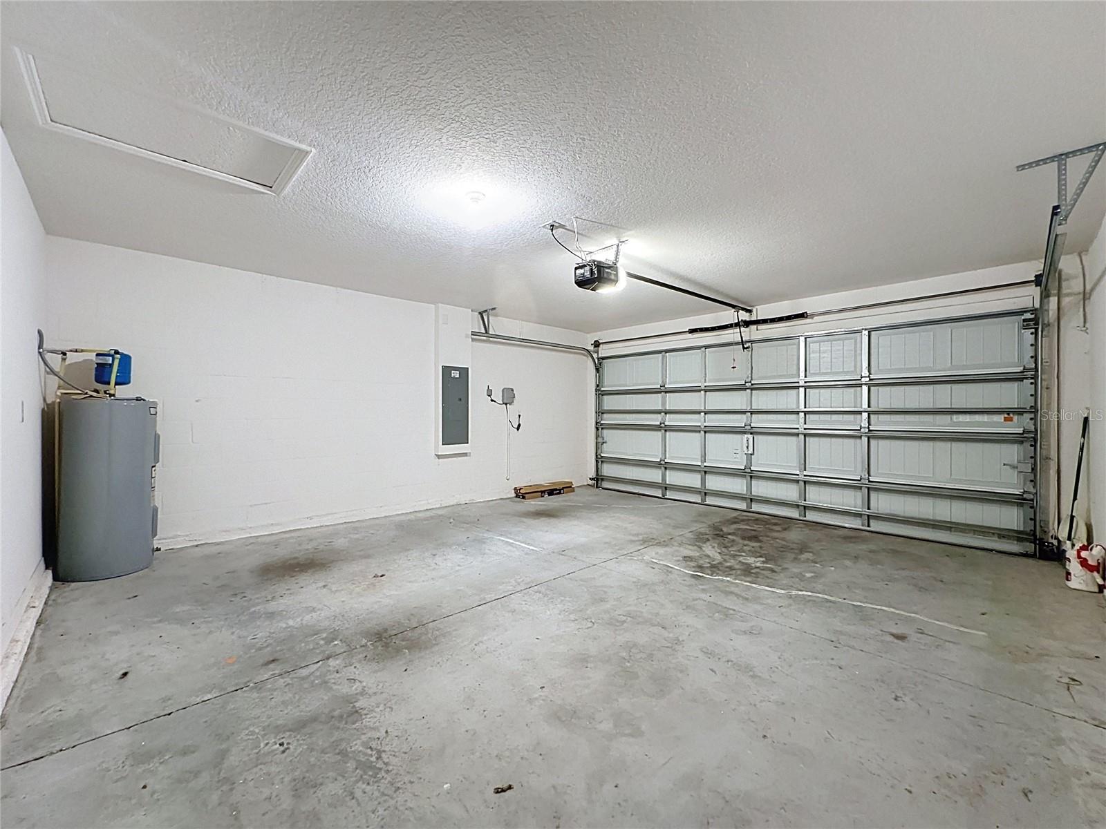 1407 Hillsborough Way Property Photo 33