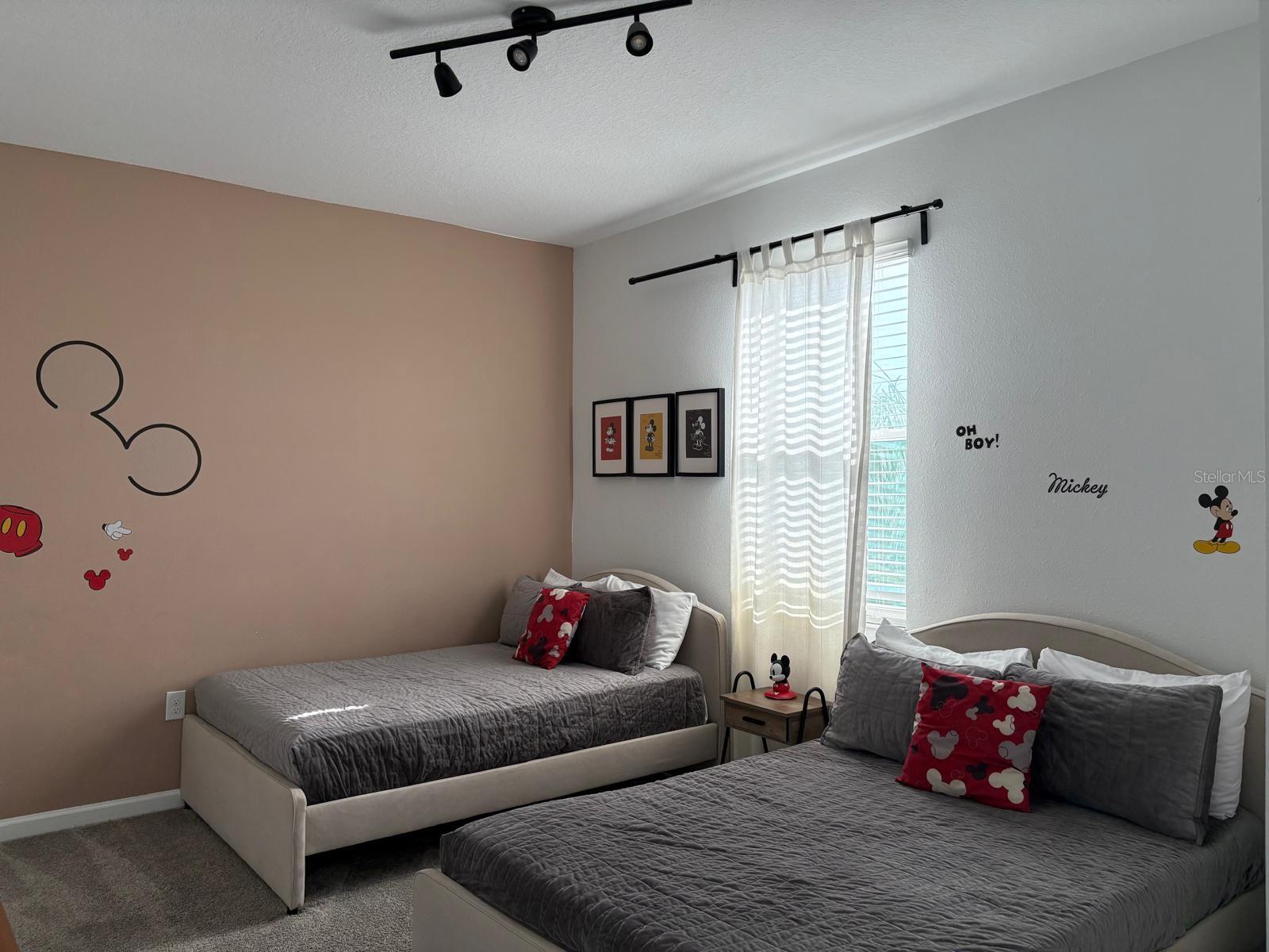 993 Splash Shot Pl Property Photo 4