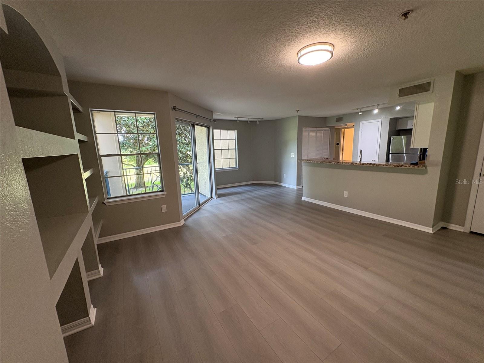 7210 Westpointe Blvd #1323 Property Photo 3