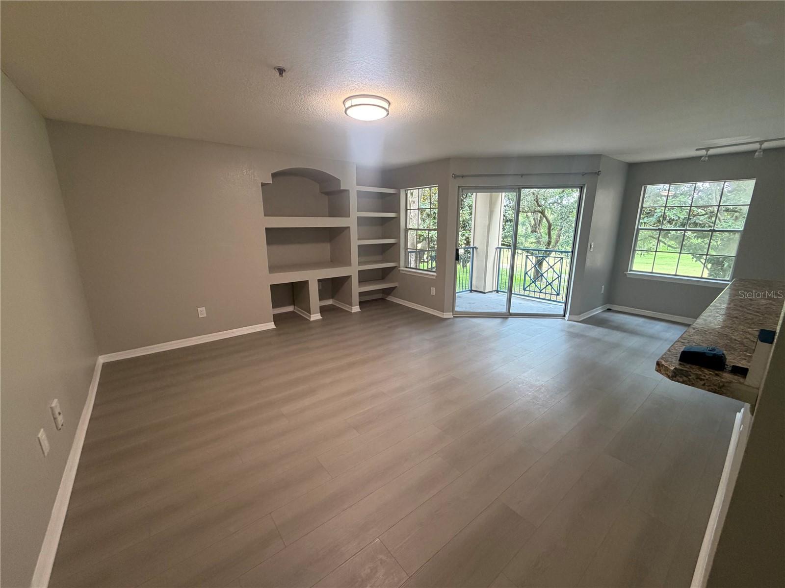 7210 Westpointe Blvd #1323 Property Photo 9