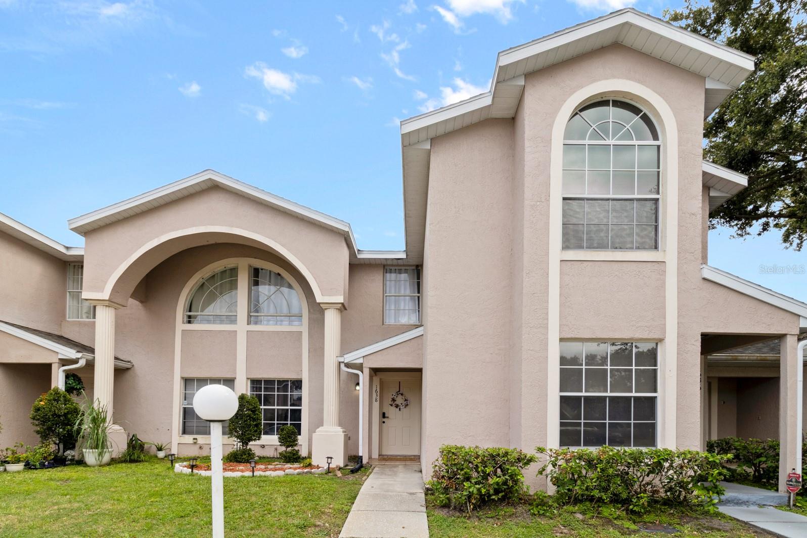1638 Windsor Oak Ct Property Photo 1