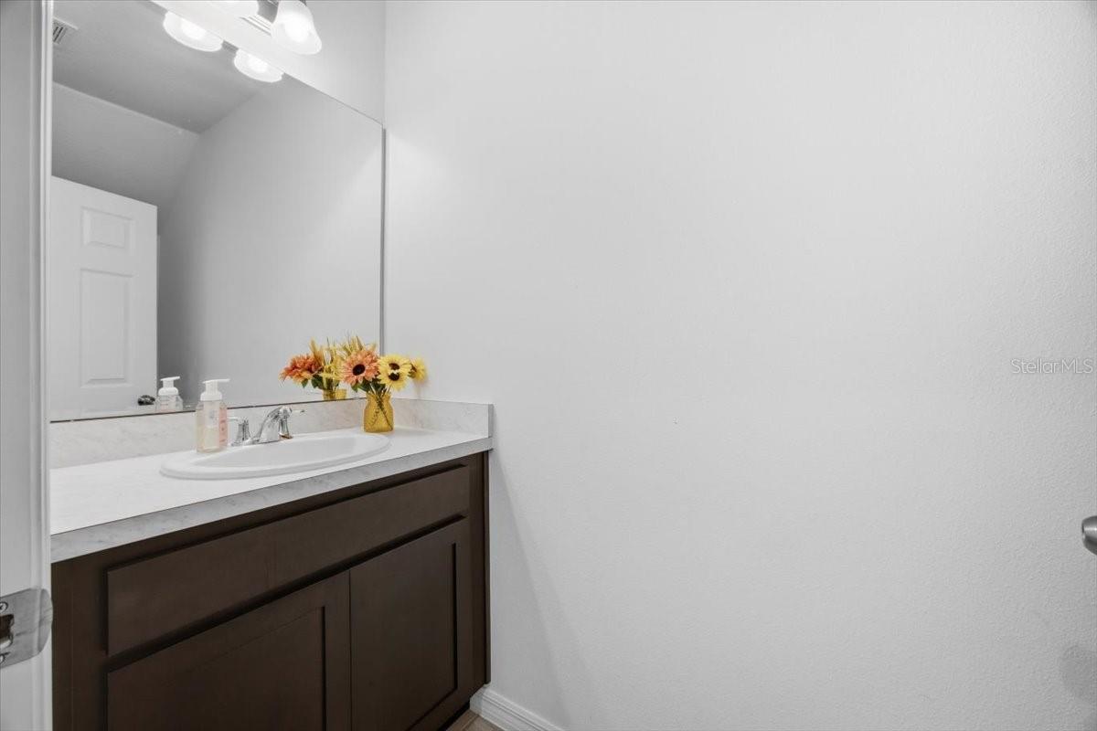5049 Blue Hammock Ct Property Photo 9