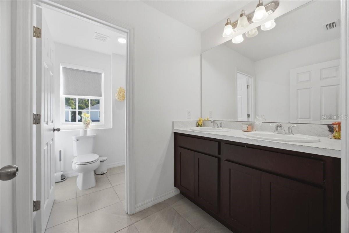 5049 Blue Hammock Ct Property Photo 18