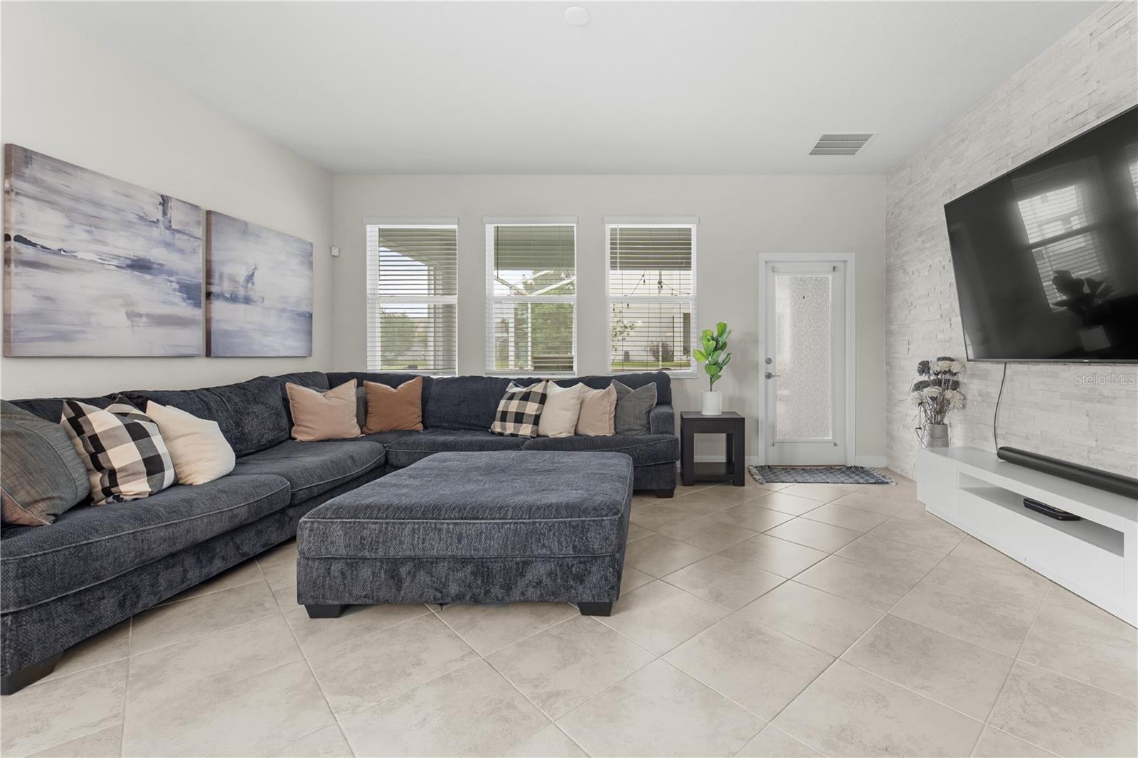 1474 Olympic Club Blvd Property Photo 16
