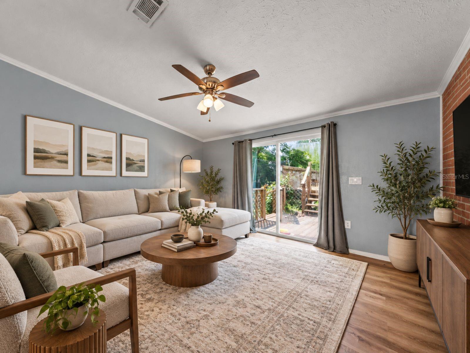 6411 Woods St Property Photo 8