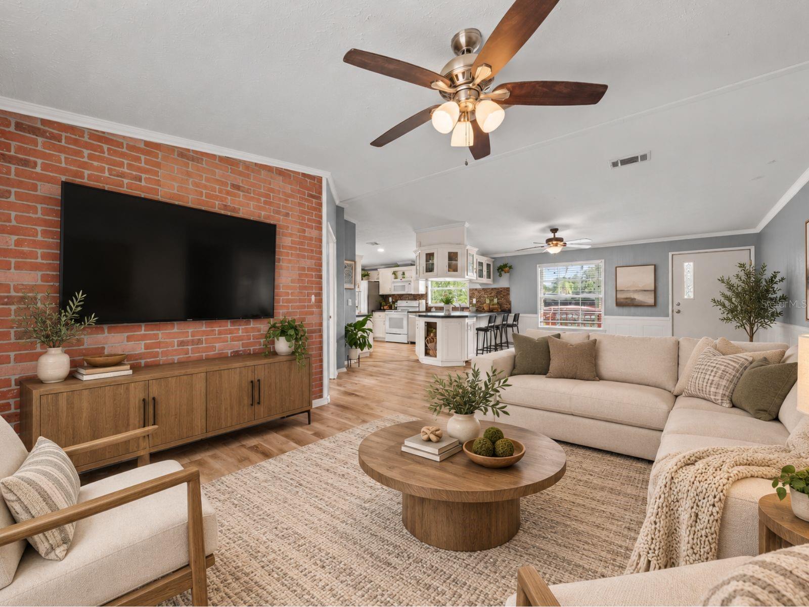 6411 Woods St Property Photo 11