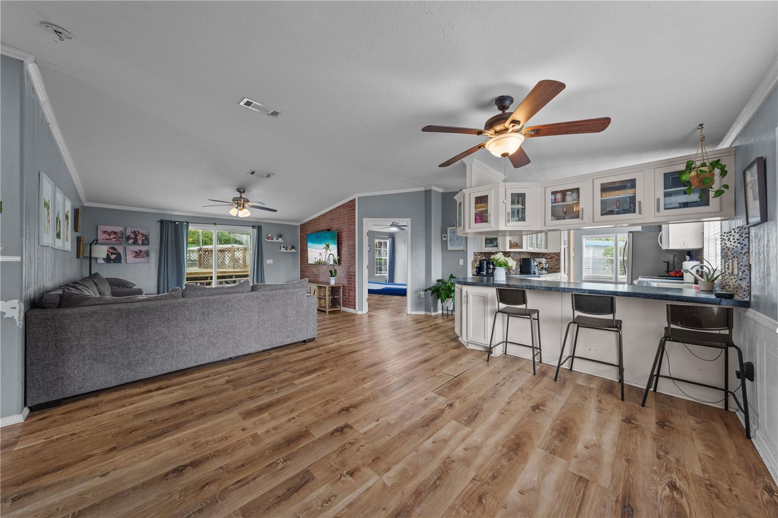 6411 Woods St Property Photo 15