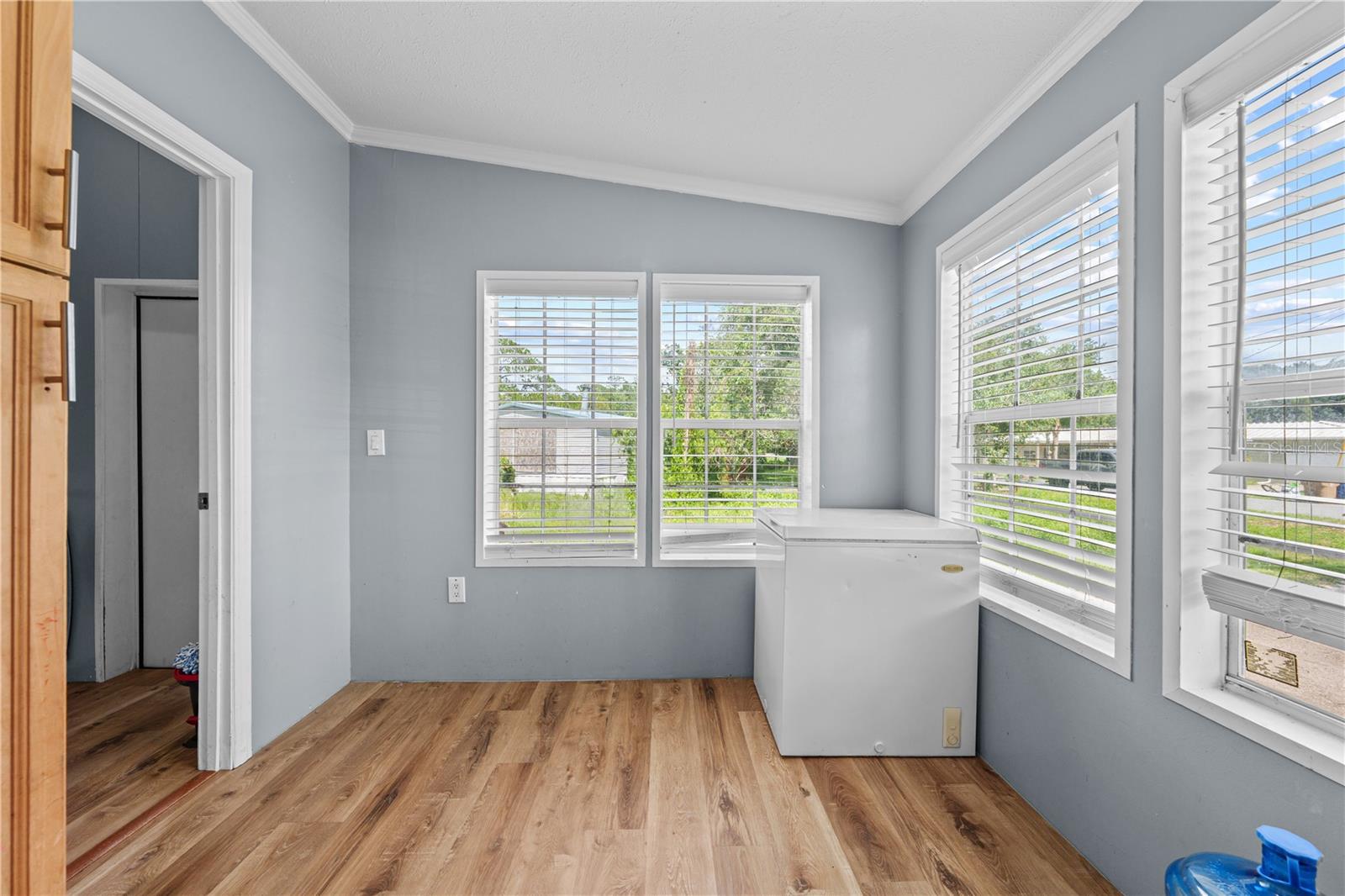 6411 Woods St Property Photo 29