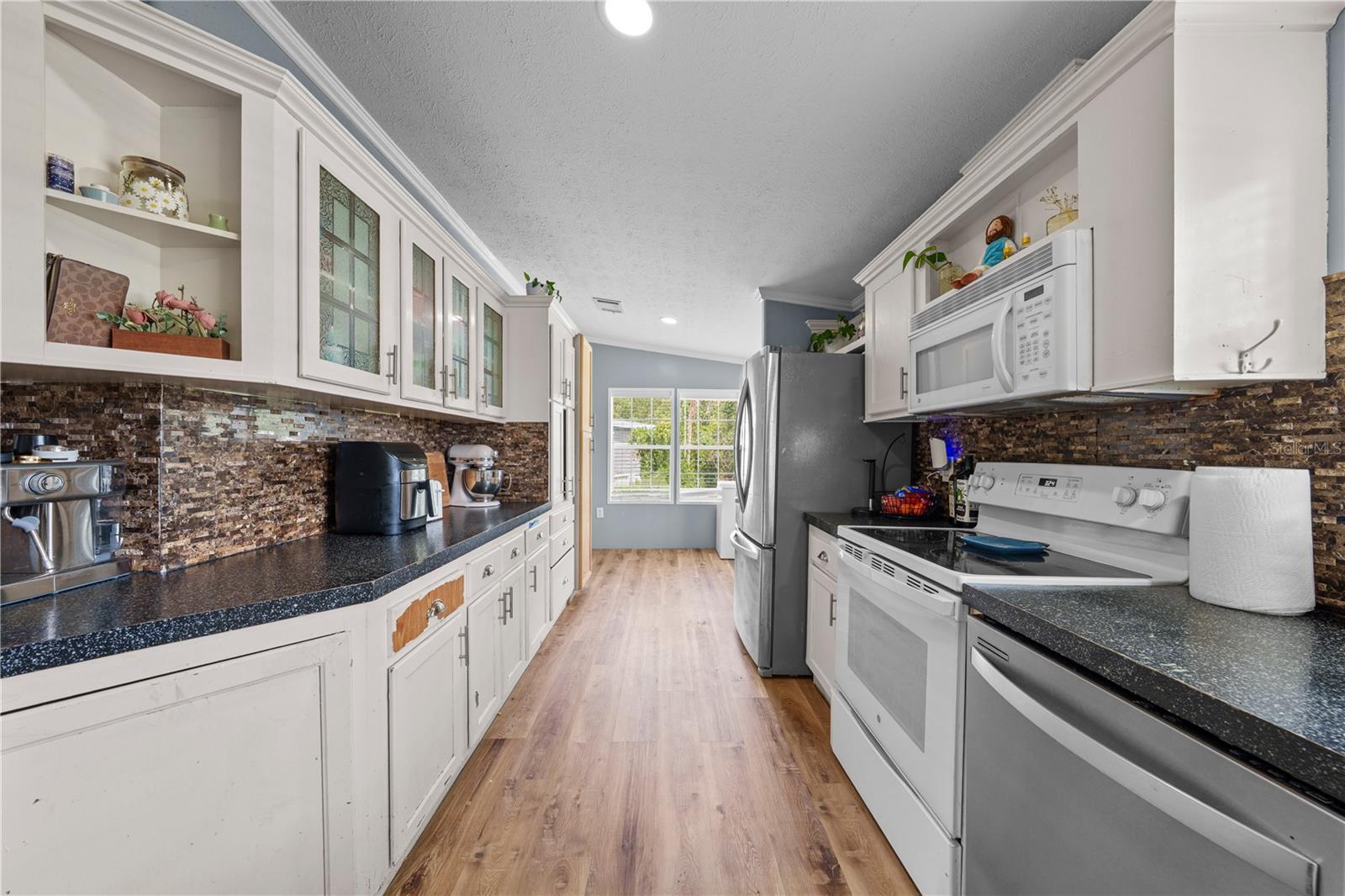 6411 Woods St Property Photo 35