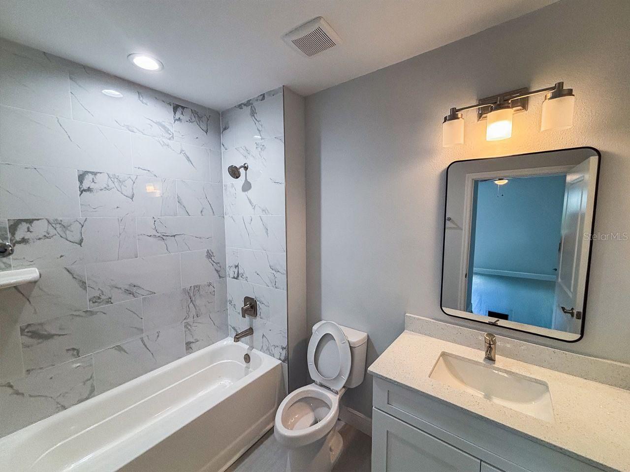 987 Nw 57th Ct #b Property Photo 4