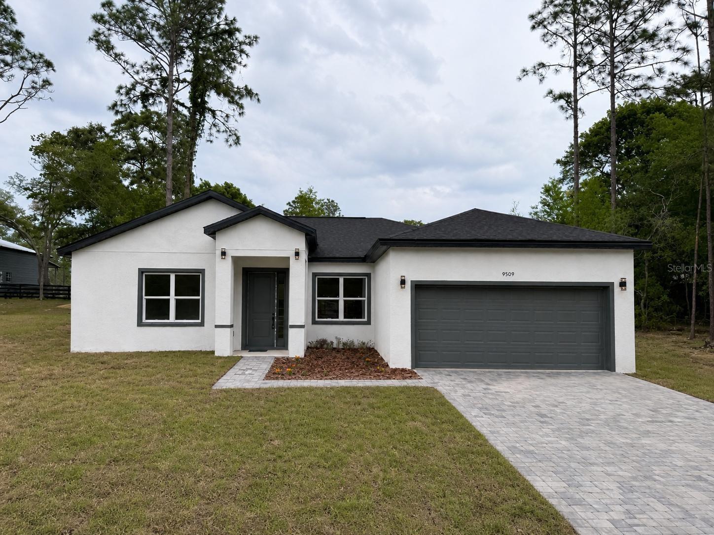 9509 N Old Mill Way Property Photo 1
