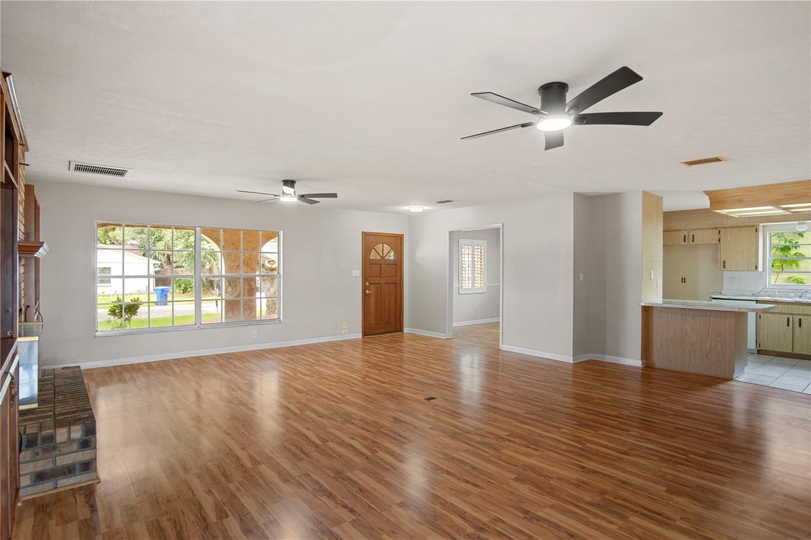 2217 Boxwood Way Property Photo 6