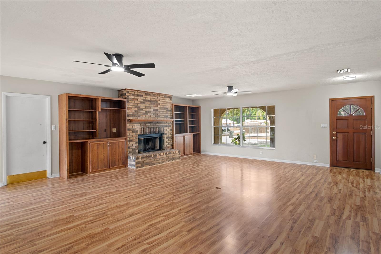 2217 Boxwood Way Property Photo 7