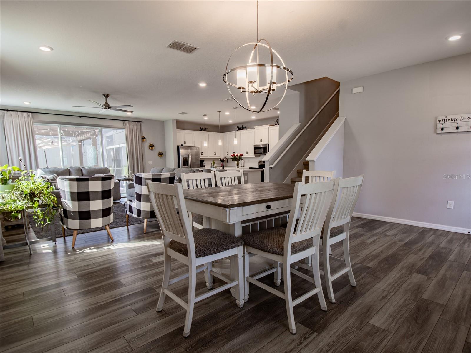 112 Hamlet Loop Property Photo 6