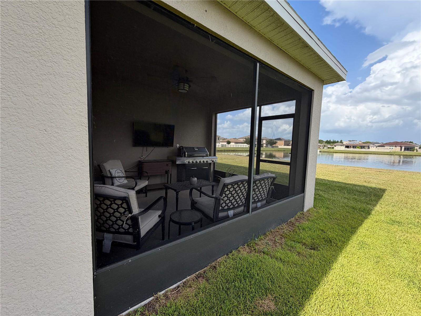 2840 Wadeview Loop Property Photo 5