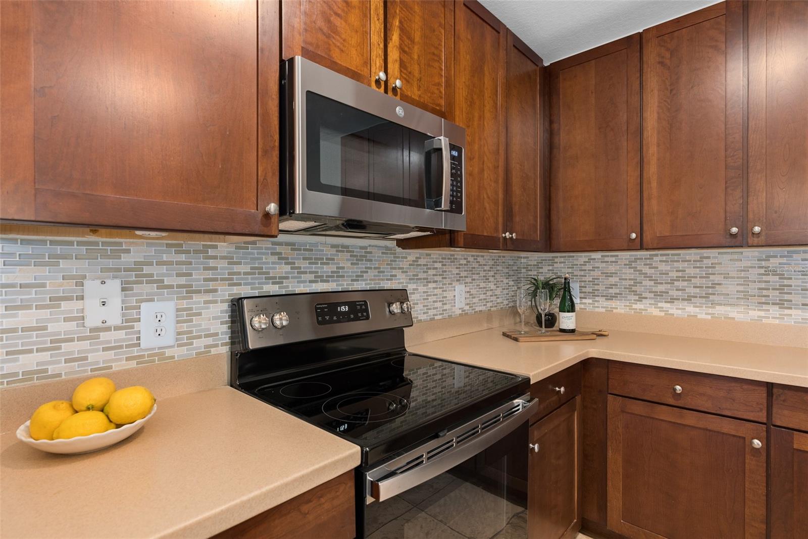 6058 Tivoli Gardens Blvd Property Photo 7