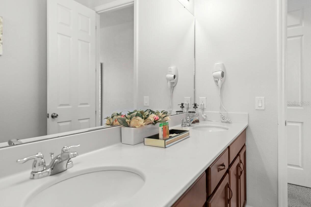 1804 Sandy Park Trl Property Photo 42