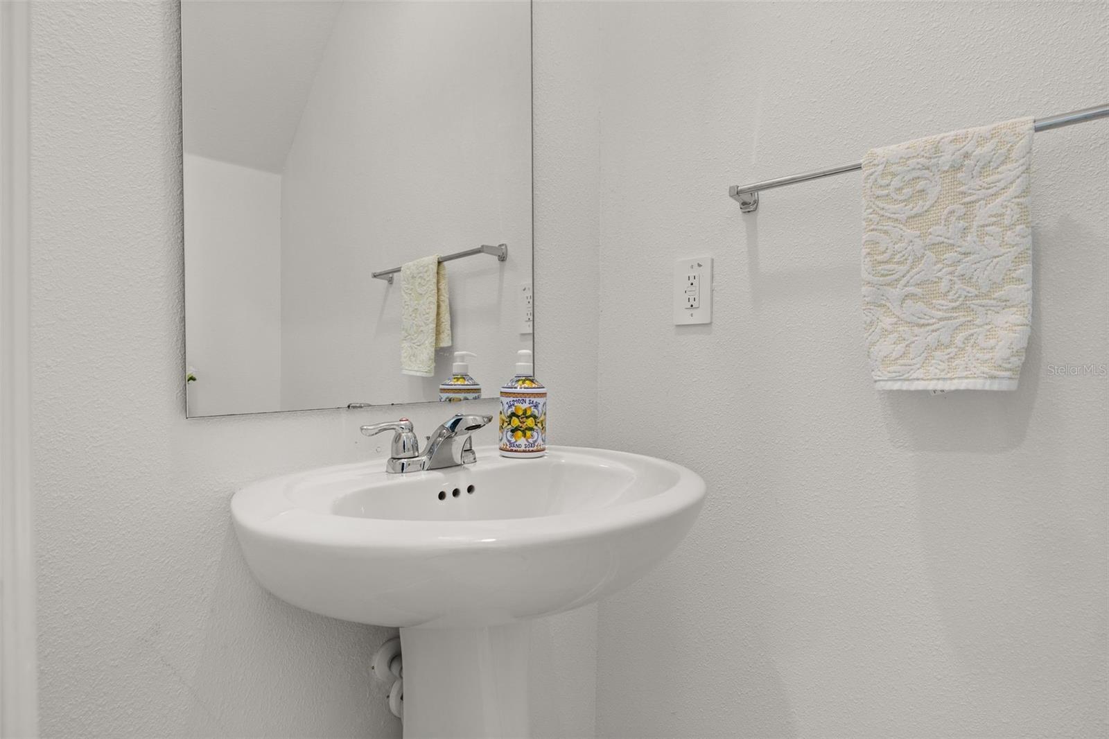 1334 Diego Ter Property Photo 12