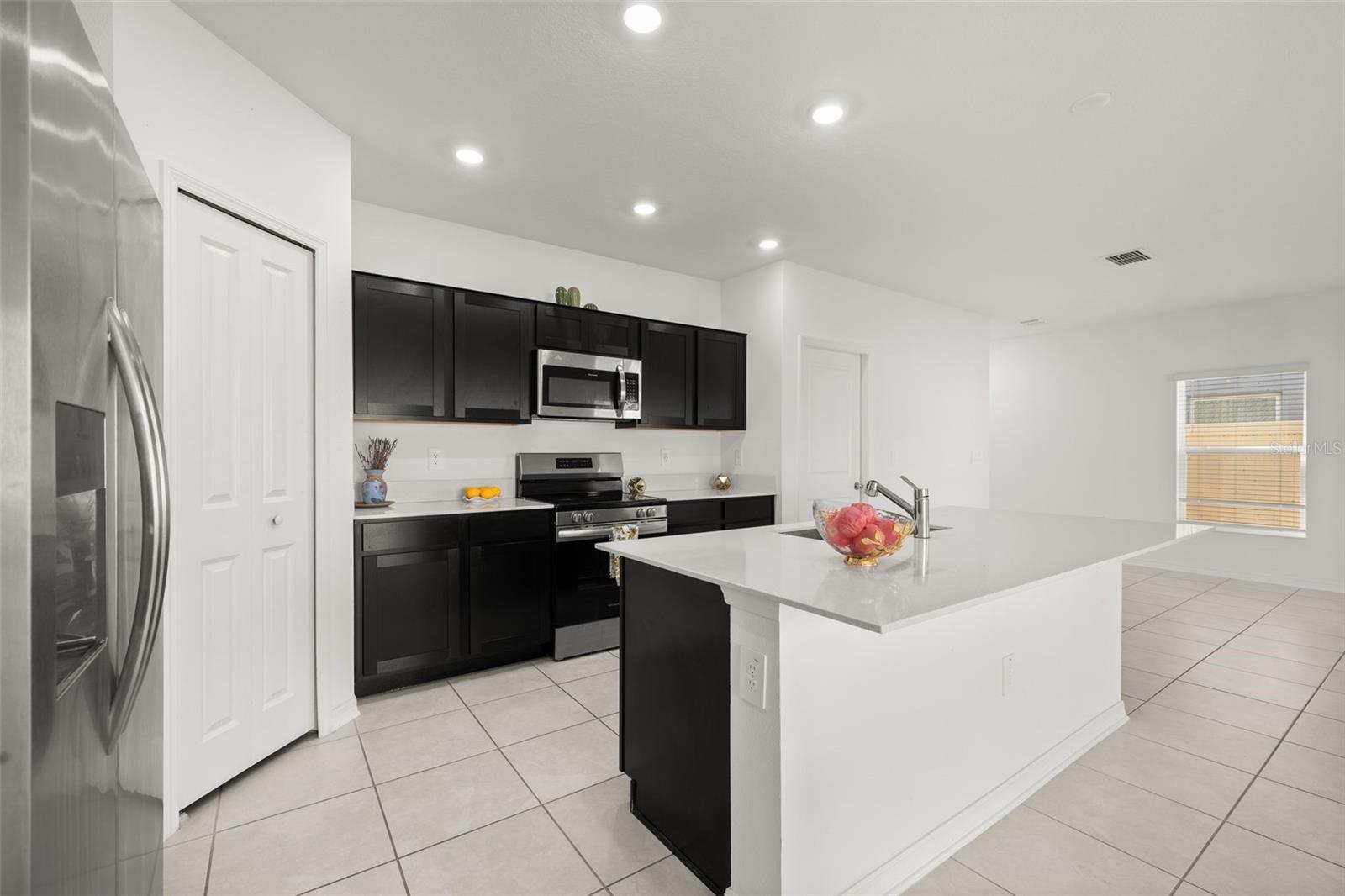 1334 Diego Ter Property Photo 18
