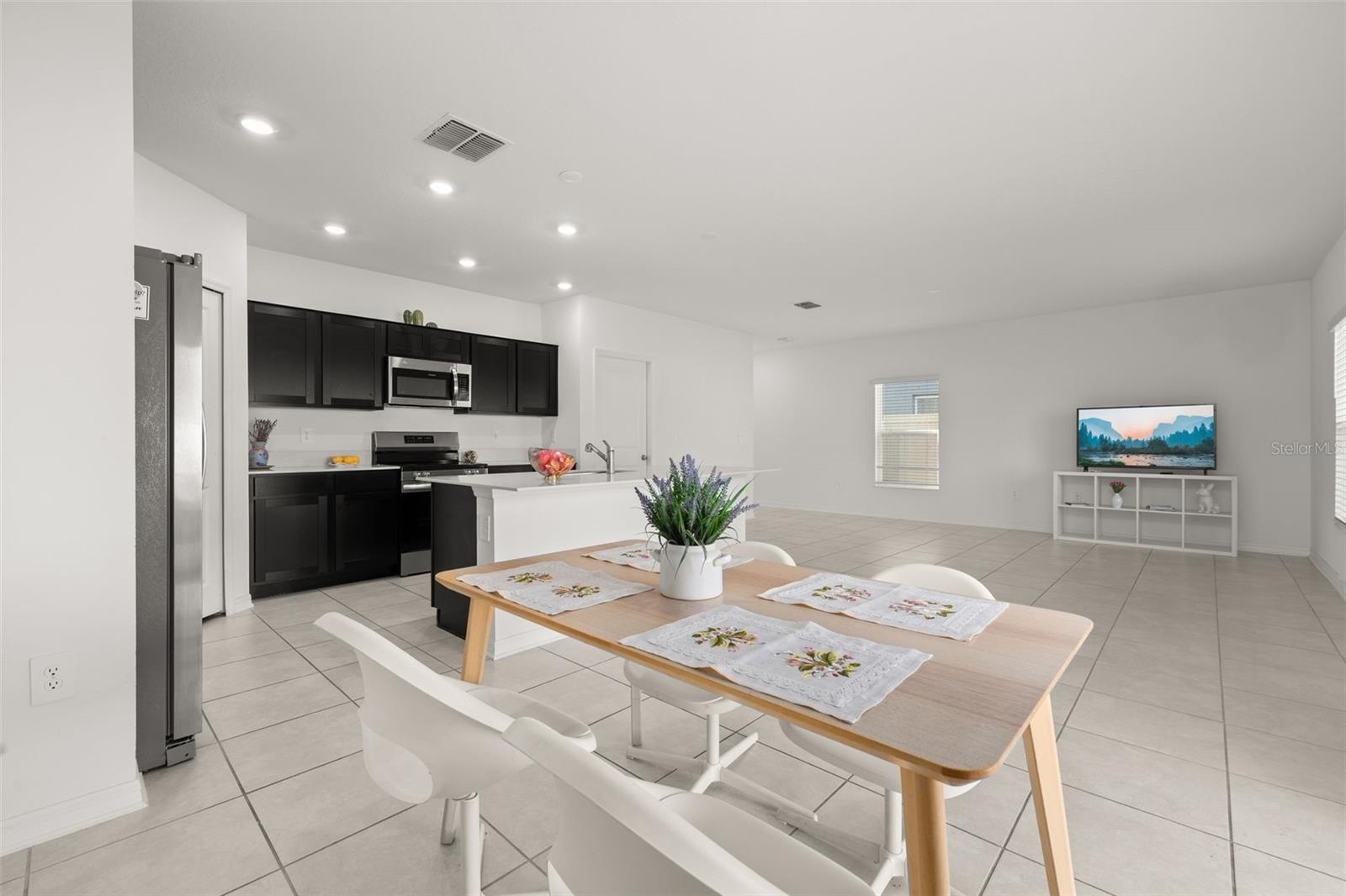 1334 Diego Ter Property Photo 24