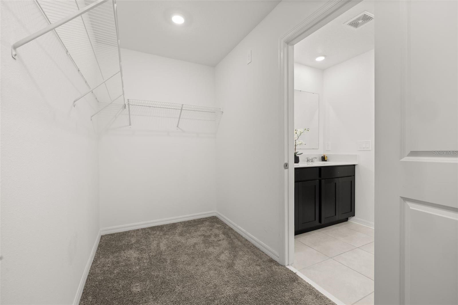 1334 Diego Ter Property Photo 34