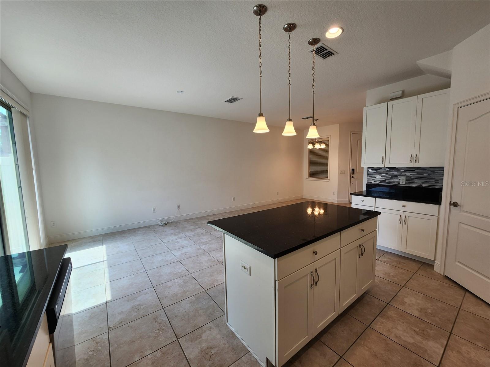 9805 Winnington St Property Photo 18