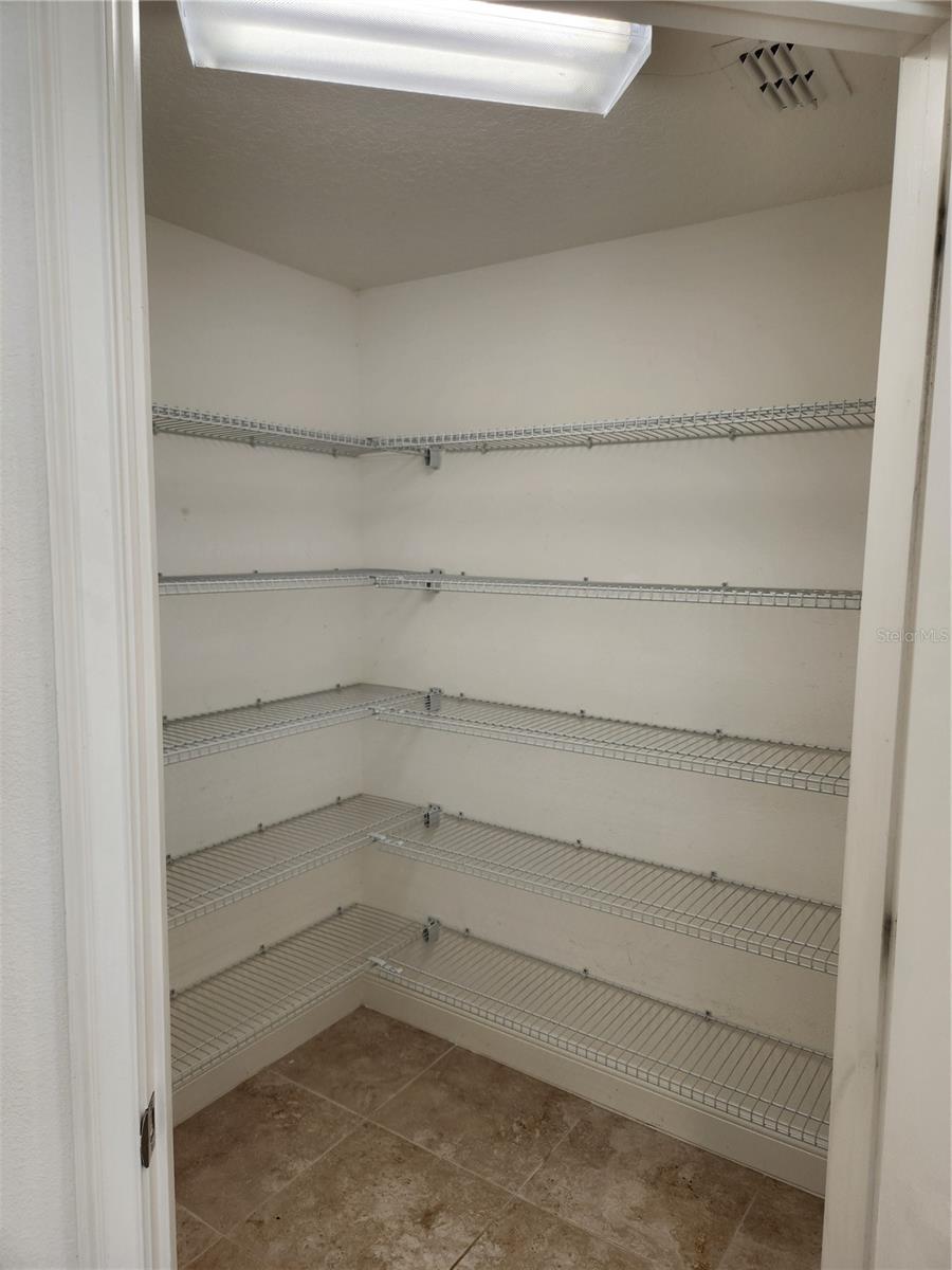 9805 Winnington St Property Photo 21