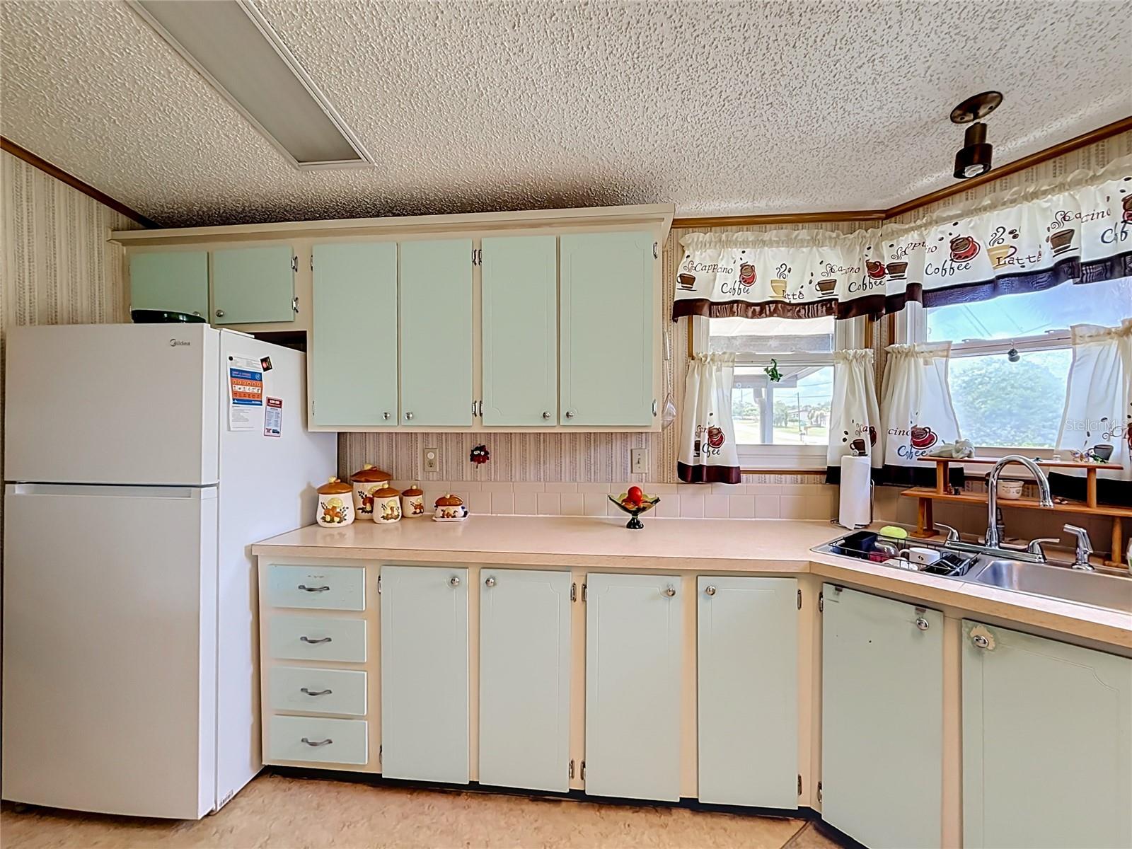 8233 County Road 109b Property Photo 12