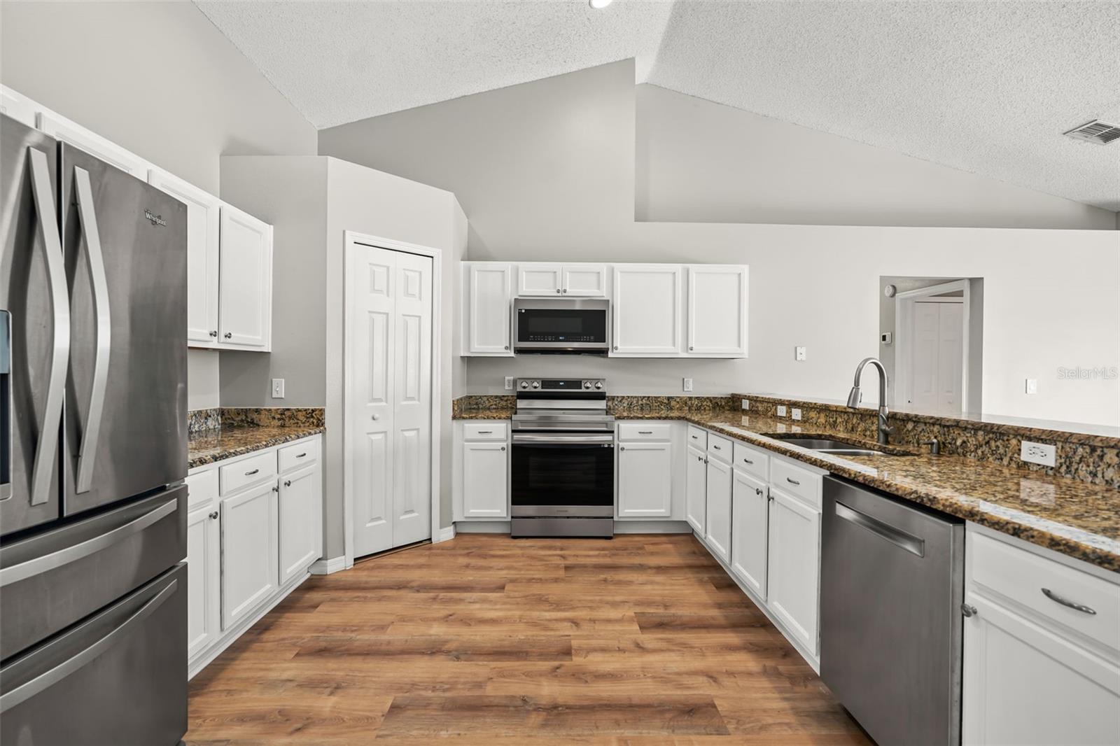 856 Franconville Ct Property Photo 13
