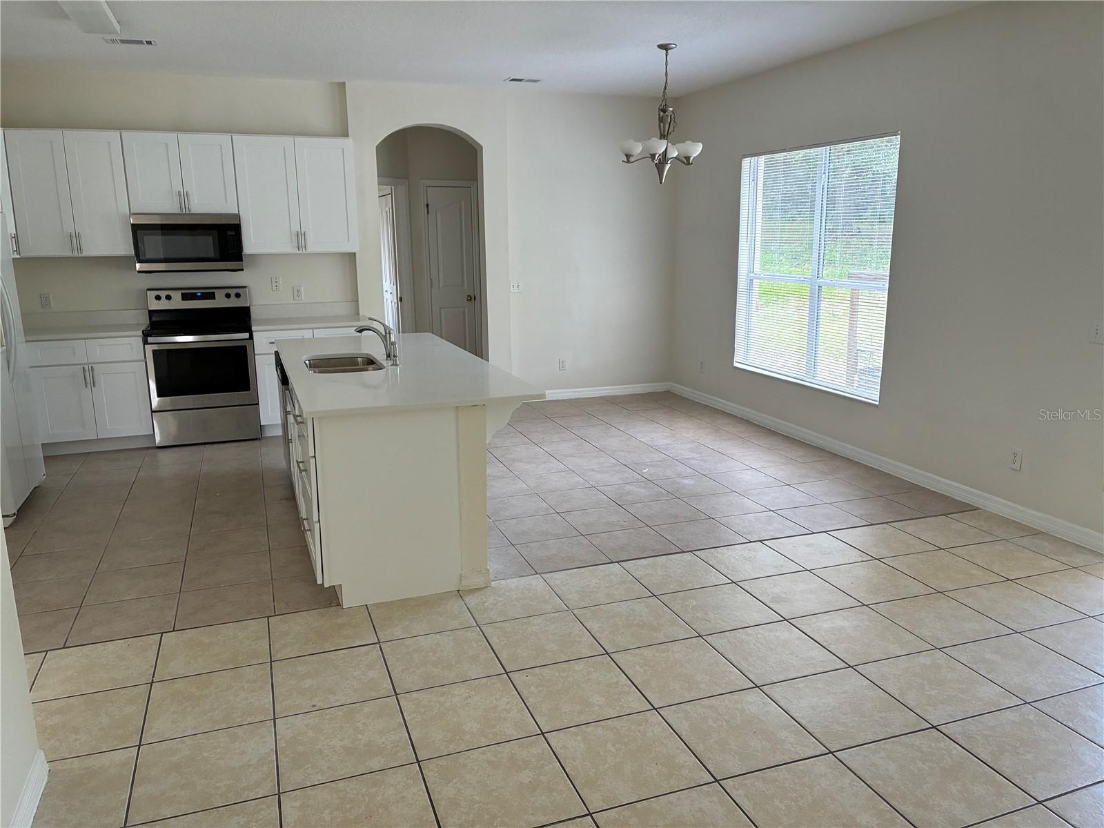 30406 Pga Dr Property Photo 6